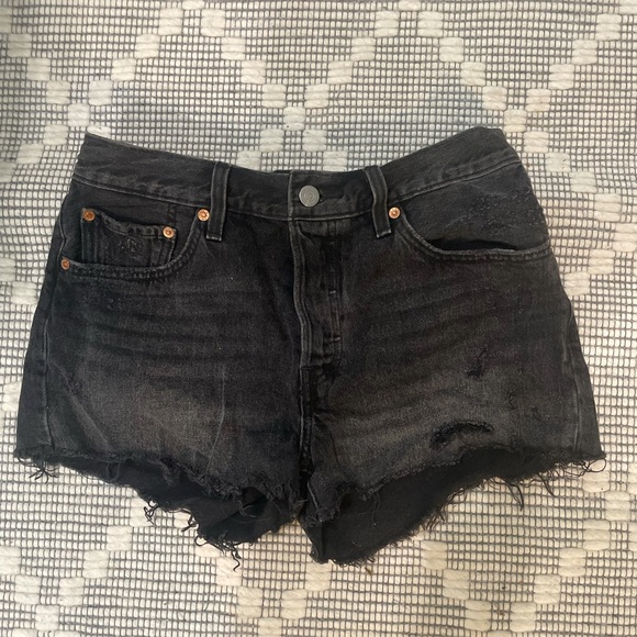 Levi’s 501 High Waisted Ripped/ Distressed Shorts - Picture 10 of 11